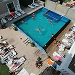 Aristokrat Hotel 3*