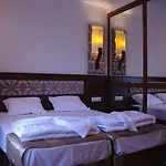 Aristokrat 3* Obzor